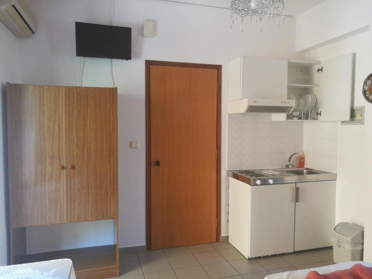 Adamas Rooms Palaiochora Dış mekan fotoğraf