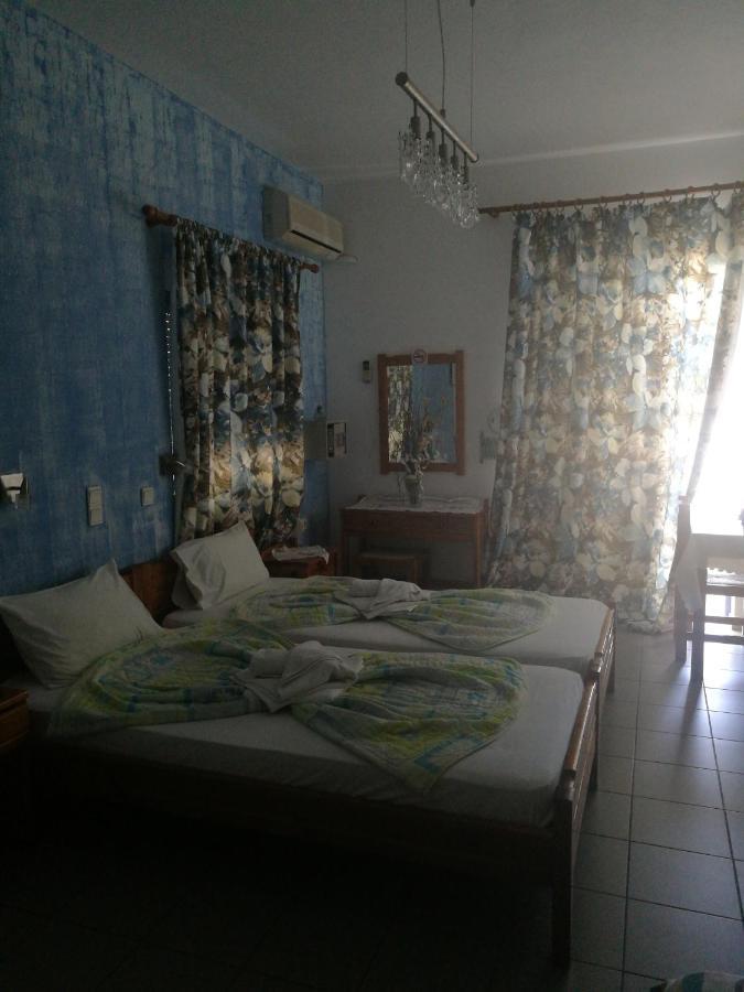 Adamas Rooms Palaiochora Dış mekan fotoğraf